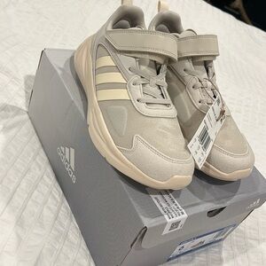 Brand New Adidas Ozelle